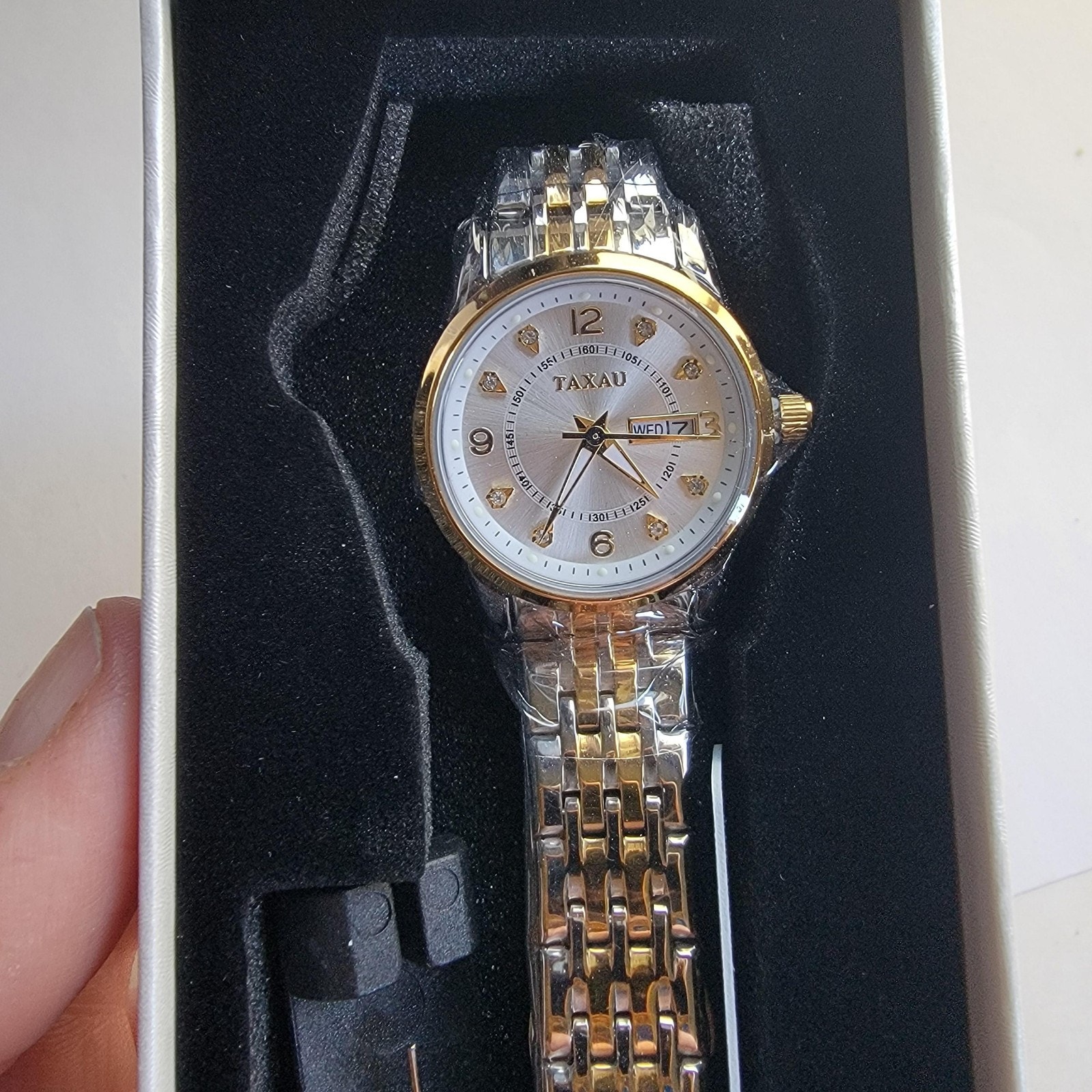 Taxau Womens Watch White Dial Gold Silver Bracelet Day Date Diamond Markers Box